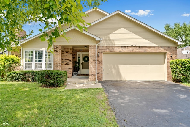 7642 Trophy Club Dr N, Indianapolis, IN 46214 - photo 1