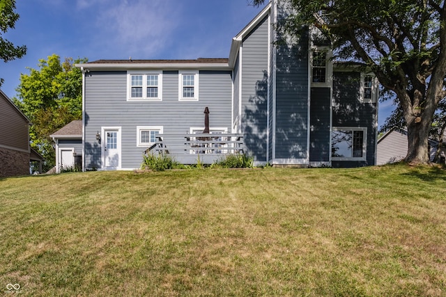 12861 Clifford Cir, Carmel, IN 46032 - rear view of house with a yard