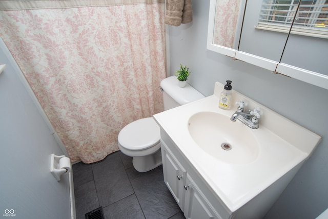 6118 Thrushwood Cir, Indianapolis, IN 46250 - full bath featuring vanity, tile patterned floors, and a shower with curtain