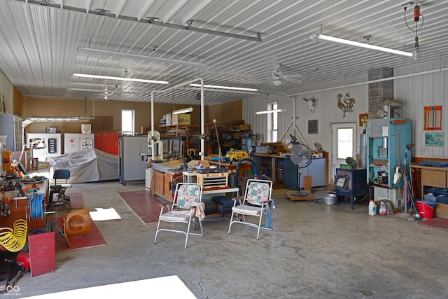 6880 S 850 E, Zionsville, IN 46077 - garage with a workshop area