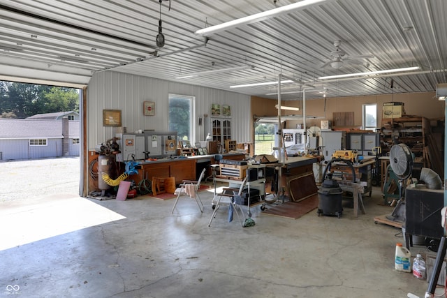 6880 S 850 E, Zionsville, IN 46077 - garage featuring a workshop area and a ceiling fan