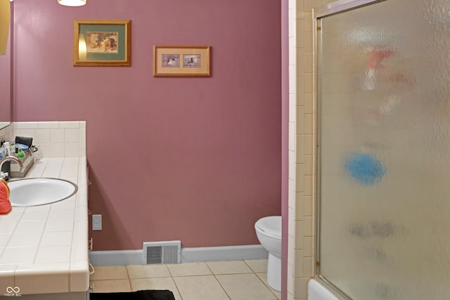6880 S 850 E, Zionsville, IN 46077 - full bath featuring tile patterned flooring, a shower with door, and vanity