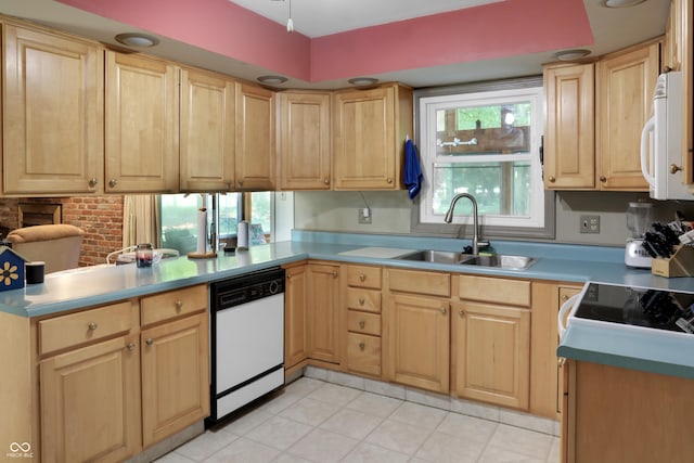 6880 S 850 E, Zionsville, IN 46077 - kitchen featuring white appliances, light brown cabinetry, and a peninsula