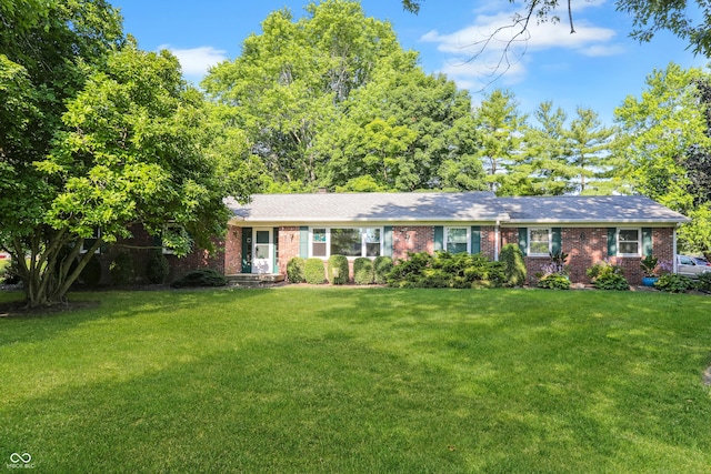 6880 S 850 E, Zionsville, IN 46077 - single story home with brick siding and a front yard
