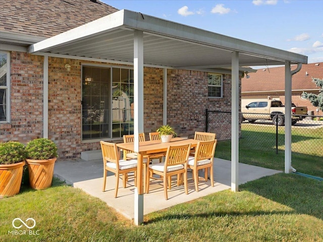 294 Keller Dr, Greenfield, IN 46140 - view of patio / terrace