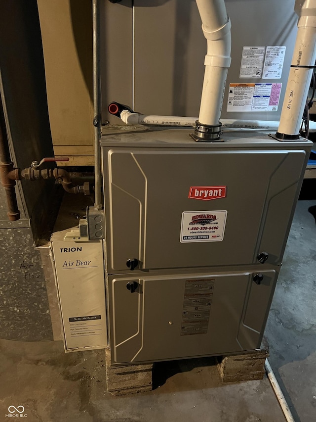 519 E Wabash Ave, Crawfordsville, IN 47933 - utility room featuring heating unit