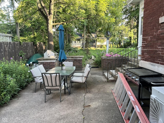 519 E Wabash Ave, Crawfordsville, IN 47933 - view of patio with outdoor dining space