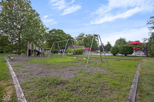 8850 Tanner Dr, Fishers, IN 46038 - community playground with a lawn