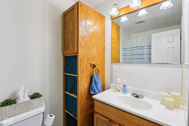 121 Apple St, Greenfield, IN 46140 - bathroom with vanity and tasteful backsplash