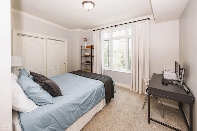 20971 Shoreline Ct Unit 408, Noblesville, IN 46062 - bedroom featuring ornamental molding, a closet, light colored carpet, and a desk