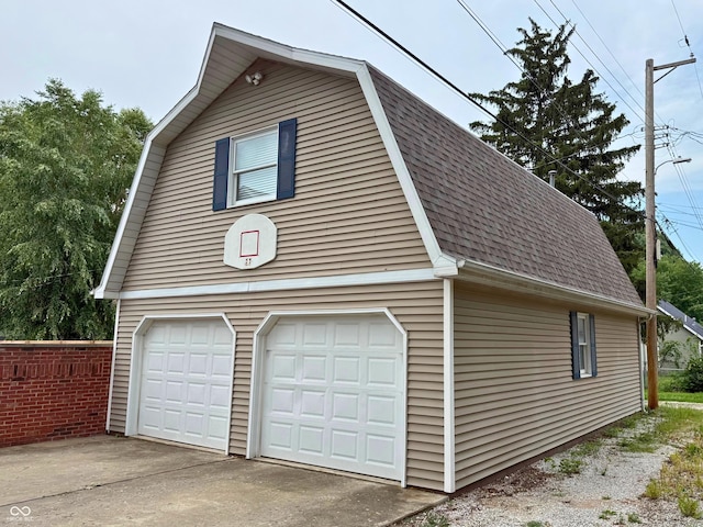 416 6th St, Covington, IN 47932 - garage with a detached garage