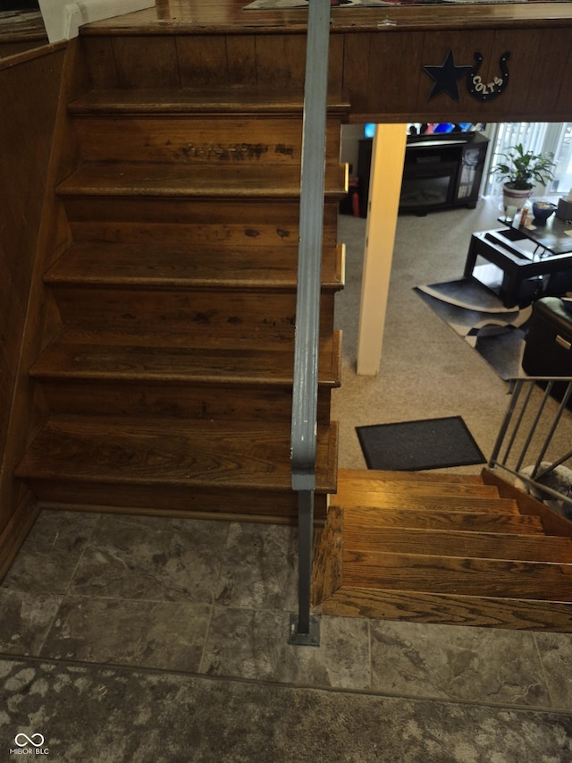 7802 Fall Creek Rd, Indianapolis, IN 46256 - view of staircase
