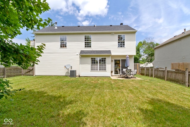 5034 Aspen Crest Ln, Indianapolis, IN 46254 - back of property with a fenced backyard and a patio