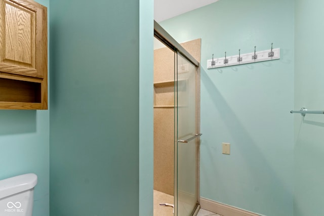 812 Eaglewood Dr, Zionsville, IN 46077 - bathroom featuring toilet and a stall shower