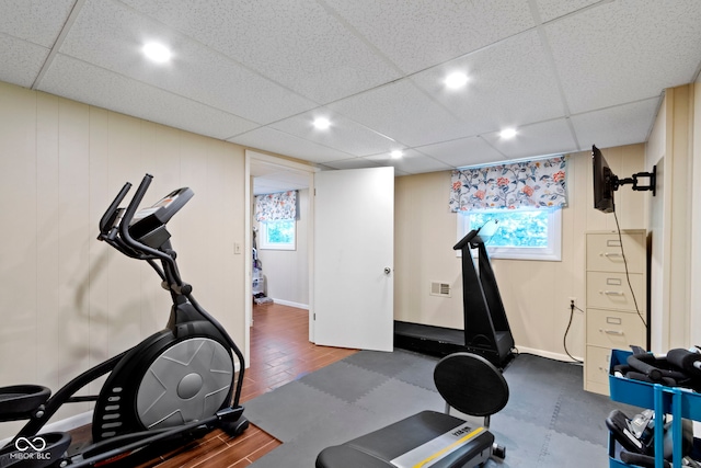 812 Eaglewood Dr, Zionsville, IN 46077 - exercise area featuring healthy amount of natural light, recessed lighting, and a paneled ceiling