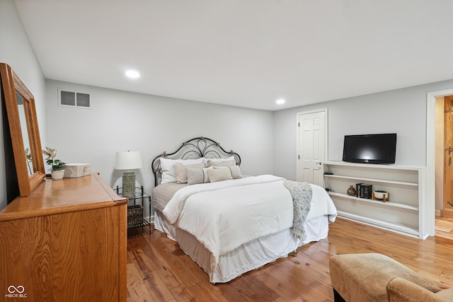 118 White Horse Ln, Fishers, IN 46038 - bedroom featuring recessed lighting and hardwood / wood-style flooring