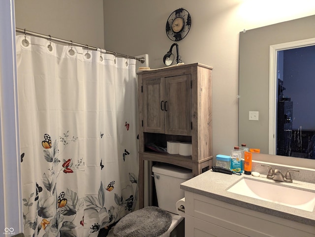 2032 Indiana Ave, Columbus, IN 47201 - bathroom with vanity and a shower with shower curtain