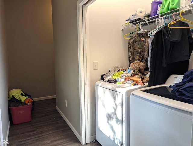 2032 Indiana Ave, Columbus, IN 47201 - washroom featuring washer and dryer and wood finished floors