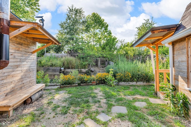 1058 Creekwood Ln, Franklin, IN 46131 - view of yard featuring a vegetable garden