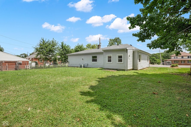 184 N Post Rd, Indianapolis, IN 46219 - back of property