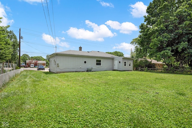 184 N Post Rd, Indianapolis, IN 46219 - rear view of house