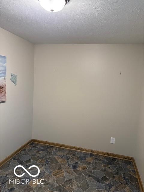 1037 Delwood Dr, Mooresville, IN 46158 - photo 16