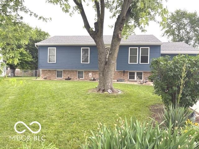 1037 Delwood Dr, Mooresville, IN 46158 - photo 2