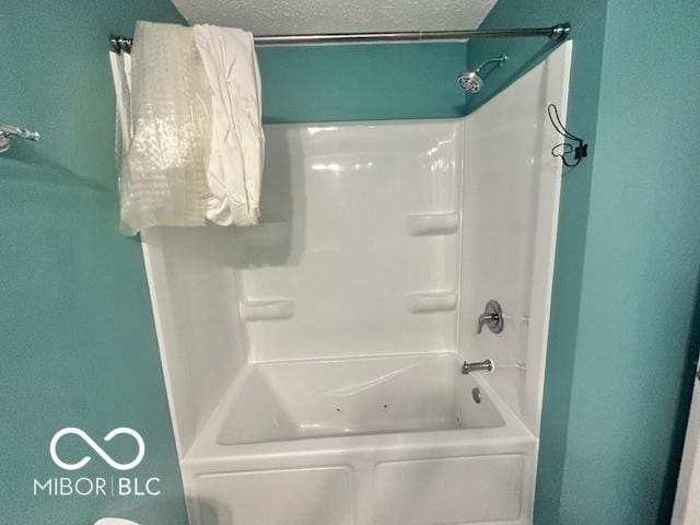 9490 N Keith Dr W, Columbus, IN 47203 - bathroom featuring shower / bath combination