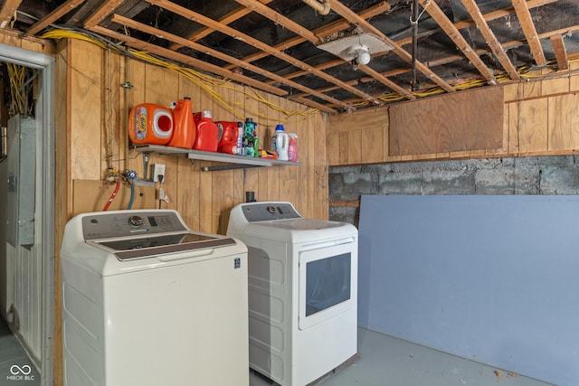 3055 N Washington Blvd, Indianapolis, IN 46205 - washroom with washer and clothes dryer