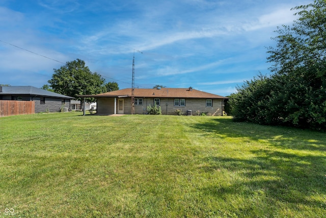 2635 15th St, Columbus, IN 47201 - view of yard