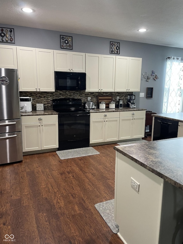 8835 Melville Ct, Indianapolis, IN 46239 - photo 7