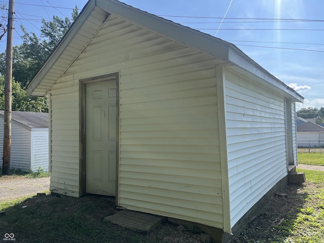 511 W 22nd St, Anderson, IN 46016 - photo 27