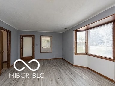 1062 N Berwick Ave, Indianapolis, IN 46222 - photo 3