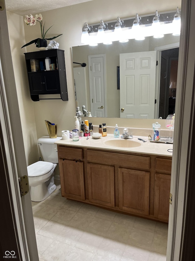 5931 Marina View Ln, Indianapolis, IN 46237 - bathroom featuring vanity and toilet