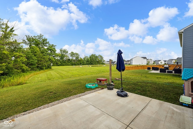 197 N Fairfield Dr, Danville, IN 46122 - view of patio / terrace