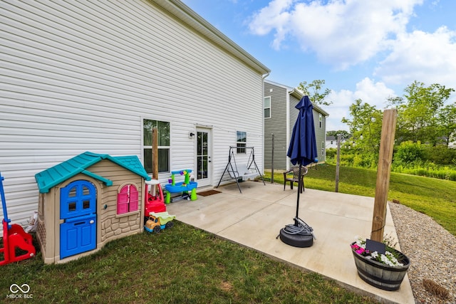 197 N Fairfield Dr, Danville, IN 46122 - view of patio