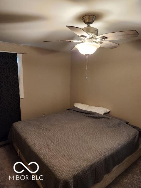 608 High School Dr, Edinburgh, IN 46124 - bedroom with ceiling fan