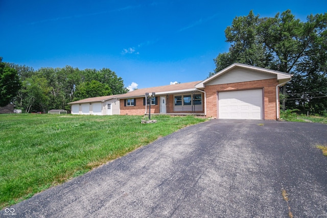 10902 E Heywood Dr, Seymour, IN 47274 - photo 4