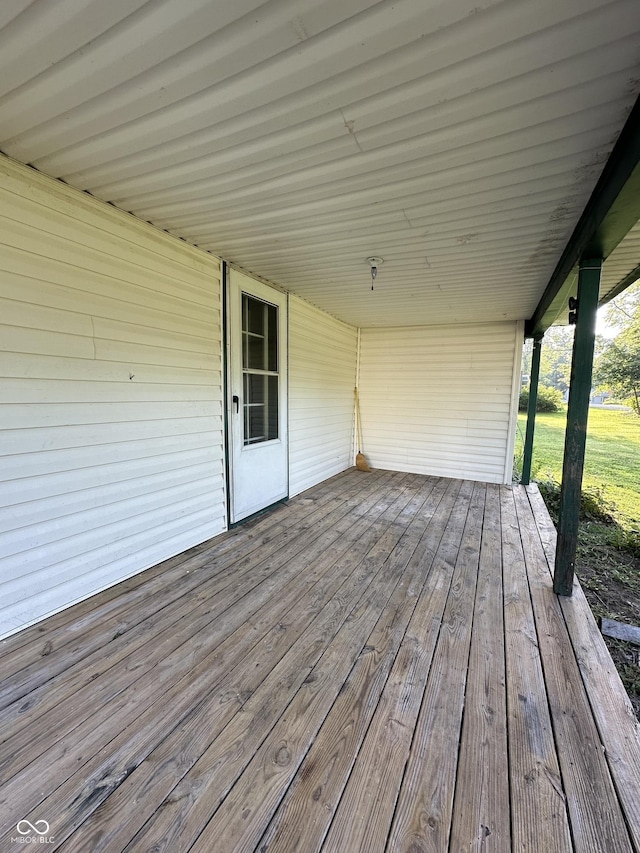 107 S Nebraska St, North Salem, IN 46165 - view of deck