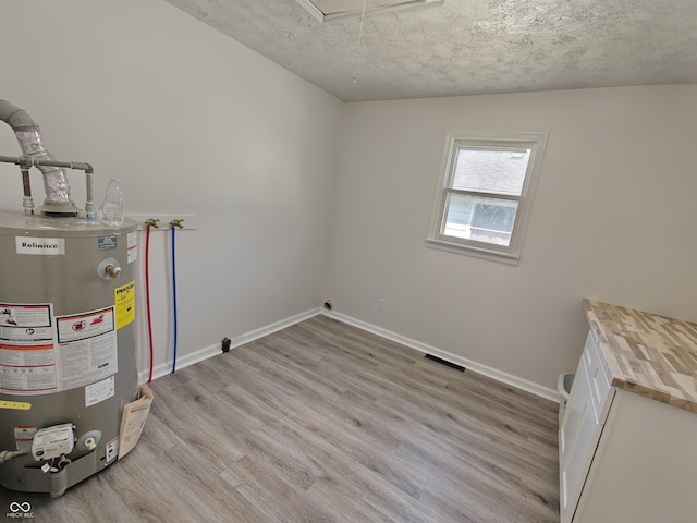 316 E Mechanic St, Shelbyville, IN 46176 - utilities featuring water heater