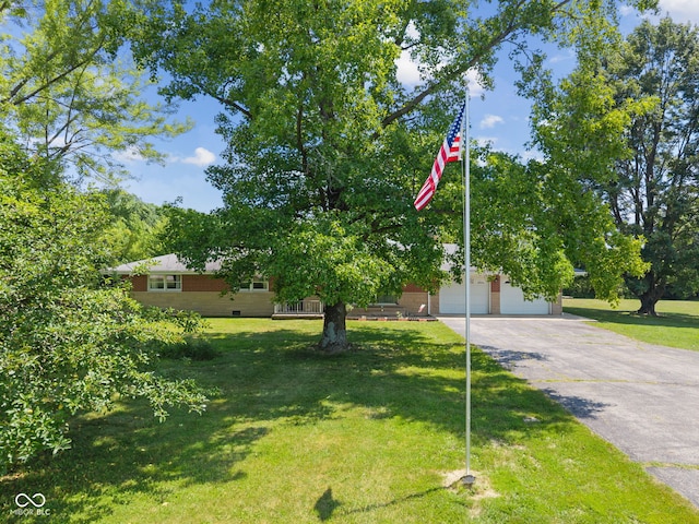 10816 N US Highway 231, Cloverdale, IN 46120 - obstructed view of property with asphalt driveway and a front yard
