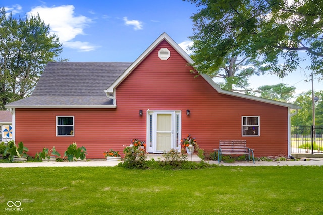 7587 W 300 S, Columbus, IN 47201 - photo 1