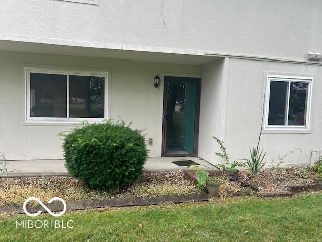 2804 Punto Alto Cir, Indianapolis, IN 46227 - entrance to property with stucco siding