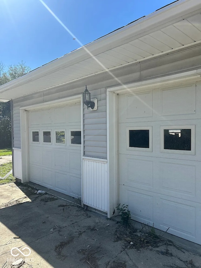 7589 S 100 W, Wabash, IN 46992 - view of garage