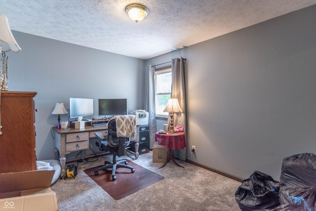 5237 Honey Comb Ln, Indianapolis, IN 46221 - carpeted office with a textured ceiling and baseboards
