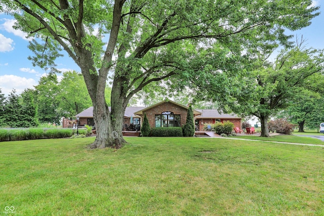 5238 N 225 E, Whiteland, IN 46184 - ranch-style home with brick siding and a front lawn