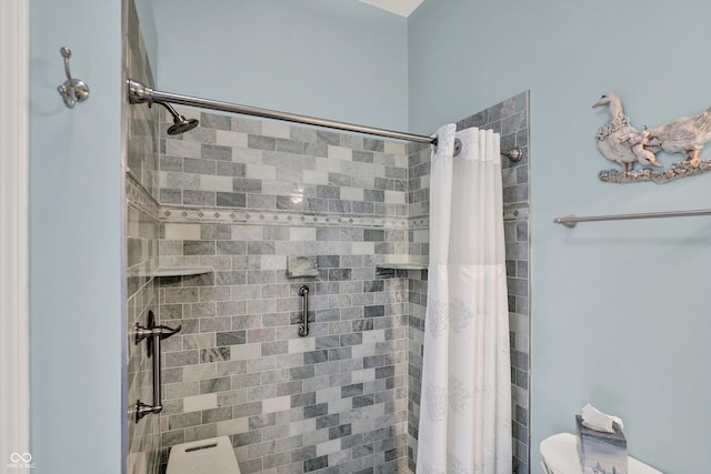 5238 N 225 E, Whiteland, IN 46184 - bathroom featuring tiled shower