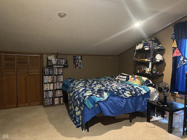 806 W Park Rd, Greensburg, IN 47240 - bedroom featuring carpet flooring and vaulted ceiling