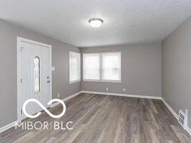 3755 N Hawthorne Ln, Indianapolis, IN 46218 - photo 6