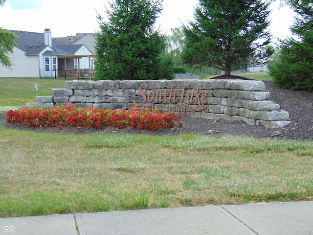 2703 Night Hawk Rd, Greenwood, IN 46143 - view of community sign